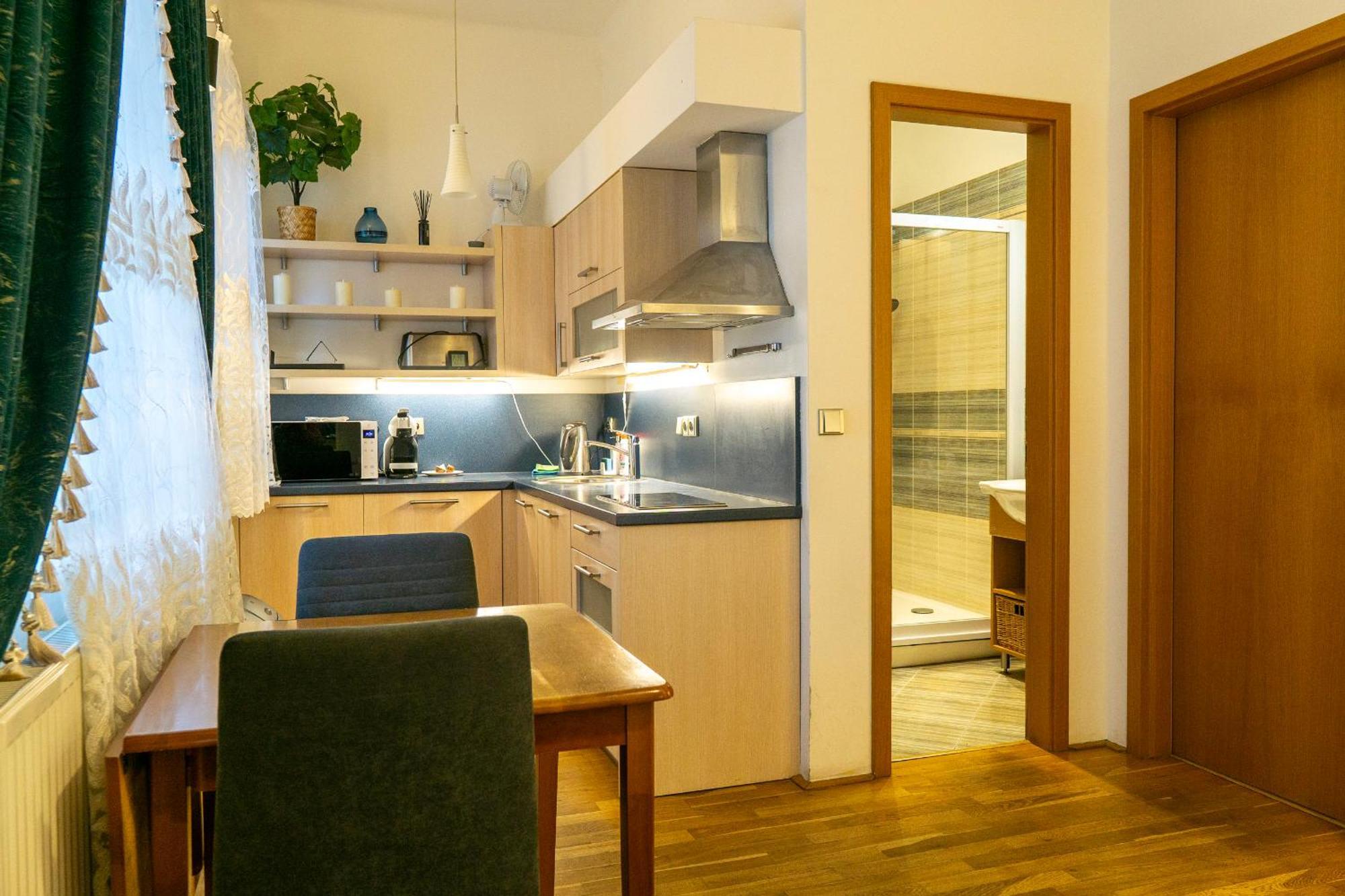 Cozy Retreat In The Old Town Апартаменты Прага
